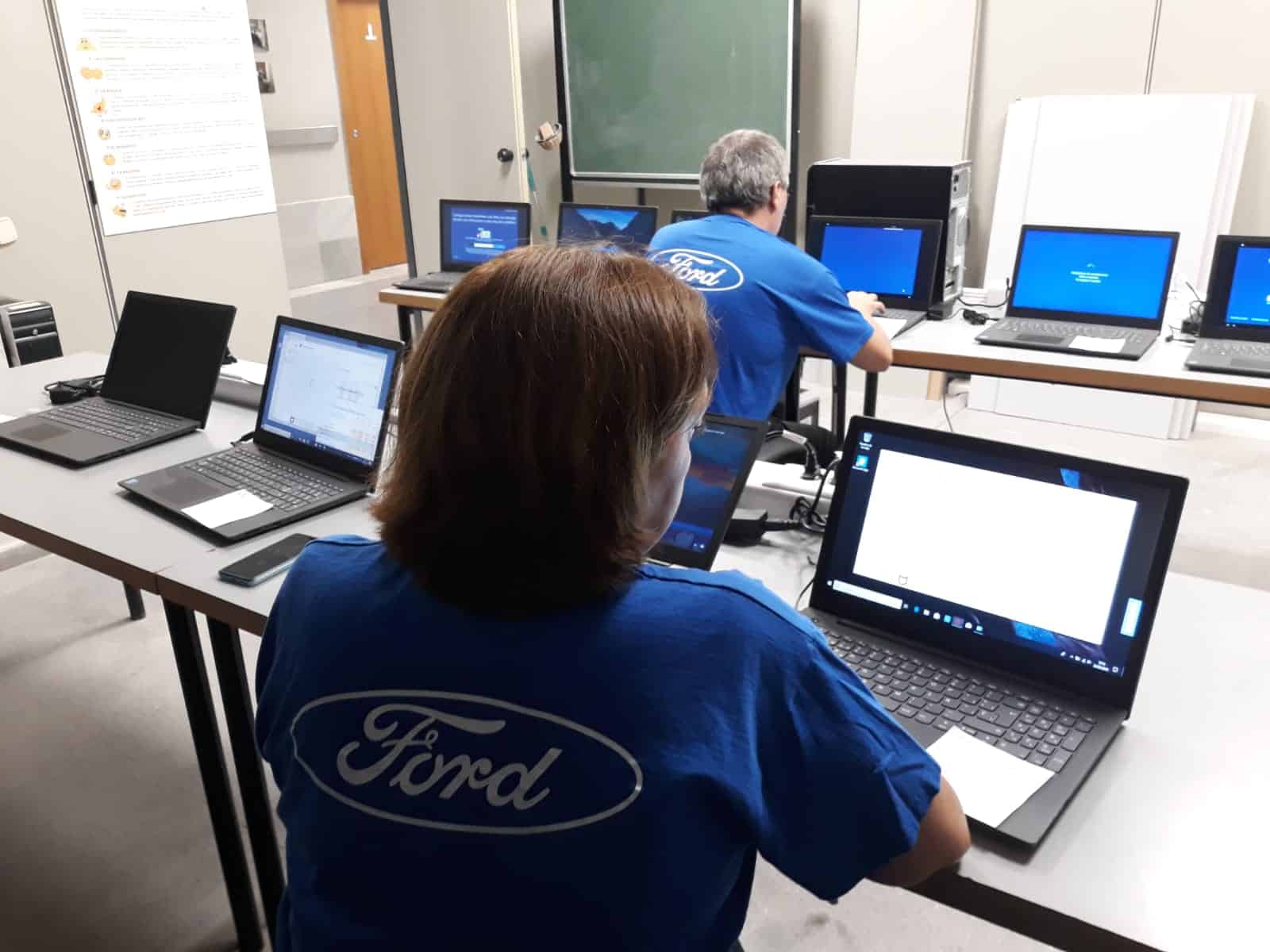 Novaterra Estrena Equipos Informáticos Gracias A Ford - Novaterra