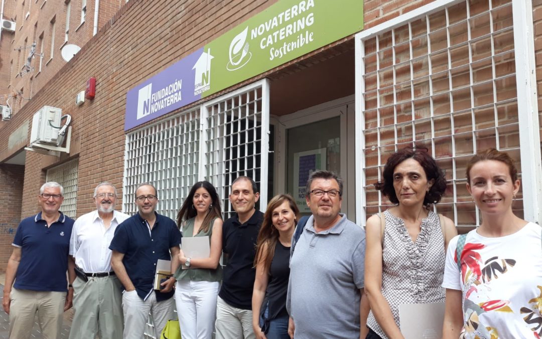 Visita de Diego Gómez, Alcalde del Ayuntamiento de Alzira, con su amplio equipo de gobierno